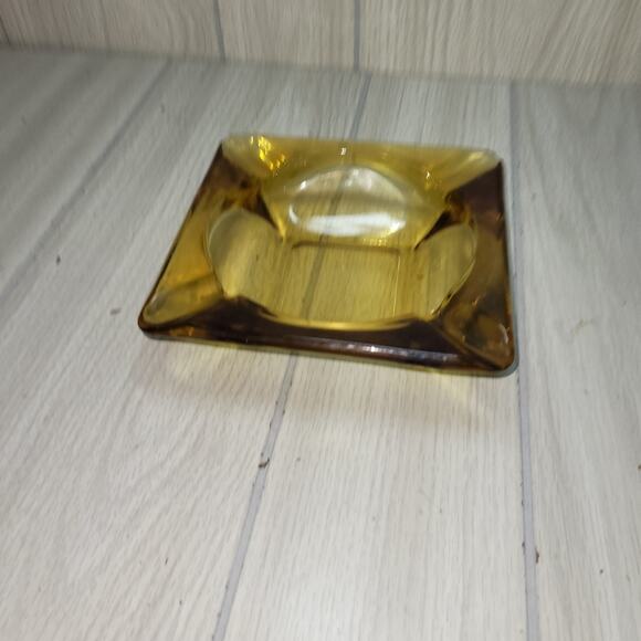 Vintage 70s Amber Ash Tray Cigarette Pipe Catch All Dish - Picture 4 of 6